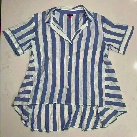 Vince Camuto High- Low button up top - Picture 7 of 7